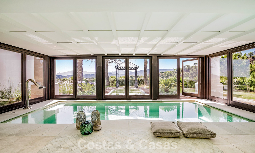 Villa de lujo en venta con vistas al mar, situada en la exuberante vegetación del exclusivo campo de golf La Zagaleta, Marbella - Benahavis 54063