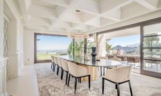 Villa de lujo en venta con vistas al mar, situada en la exuberante vegetación del exclusivo campo de golf La Zagaleta, Marbella - Benahavis 54070 