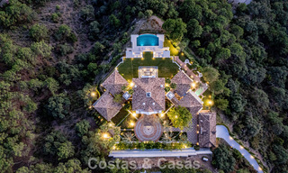 Villa de lujo en venta con vistas al mar, situada en la exuberante vegetación del exclusivo campo de golf La Zagaleta, Marbella - Benahavis 54108 