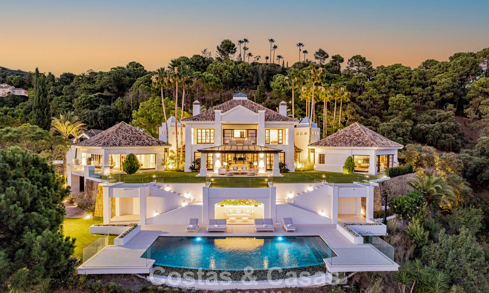 Villa de lujo en venta con vistas al mar, situada en la exuberante vegetación del exclusivo campo de golf La Zagaleta, Marbella - Benahavis 54110