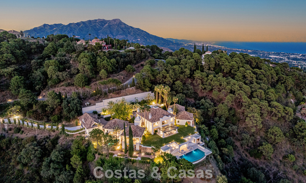 Villa de lujo en venta con vistas al mar, situada en la exuberante vegetación del exclusivo campo de golf La Zagaleta, Marbella - Benahavis 54113
