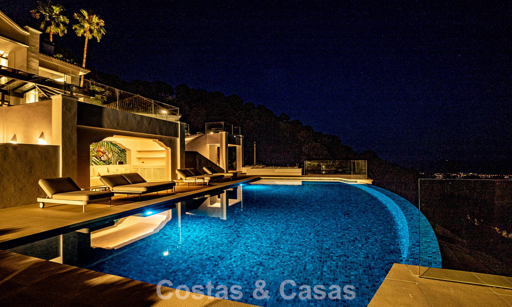Villa de lujo en venta con vistas al mar, situada en la exuberante vegetación del exclusivo campo de golf La Zagaleta, Marbella - Benahavis 54119