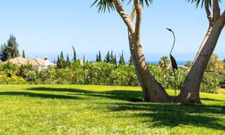 Mansión de lujo de estilo andaluz con vistas al mar en el valle del golf de Nueva Andalucía, Marbella 55667 