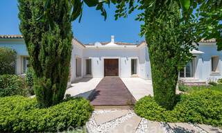 Villa mediterránea de lujo de una sola planta en venta en una zona residencial aislada en la Milla de Oro de Marbella 55746 