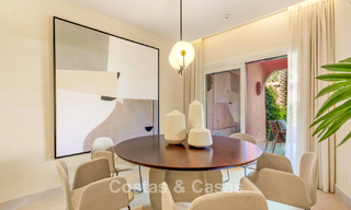 Prestigioso apartamento con jardín en venta en un complejo en primera línea de playa en la Nueva Milla de Oro entre Marbella y Estepona centro 56610 