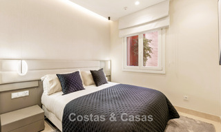 Prestigioso apartamento con jardín en venta en un complejo en primera línea de playa en la Nueva Milla de Oro entre Marbella y Estepona centro 56627 