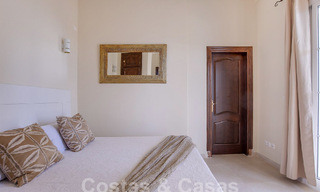 Villa de lujo en venta con vistas panorámicas al mar en una urbanización cerrada en las colinas de Marbella 57327 