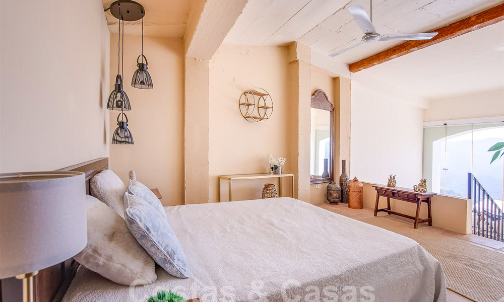 Villa de lujo en venta con vistas panorámicas al mar en una urbanización cerrada en las colinas de Marbella 57333