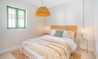 Preciosa casa adosada reformada en venta a un paso de la playa y de todos los servicios en San Pedro, Marbella 56876 