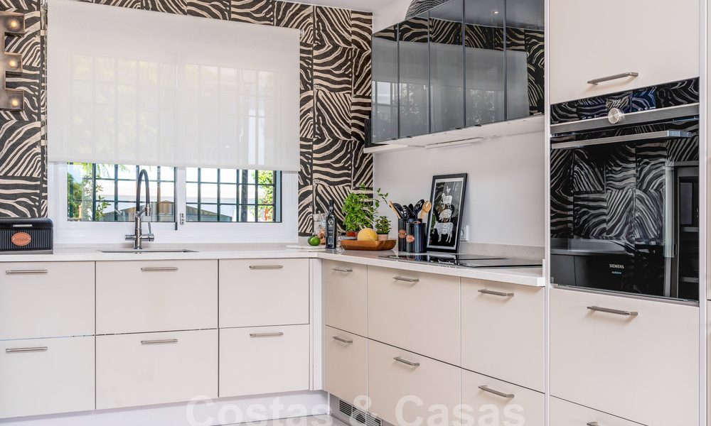 Amplia casa con diseño interior único en venta en Nueva Andalucía, Marbella 57484