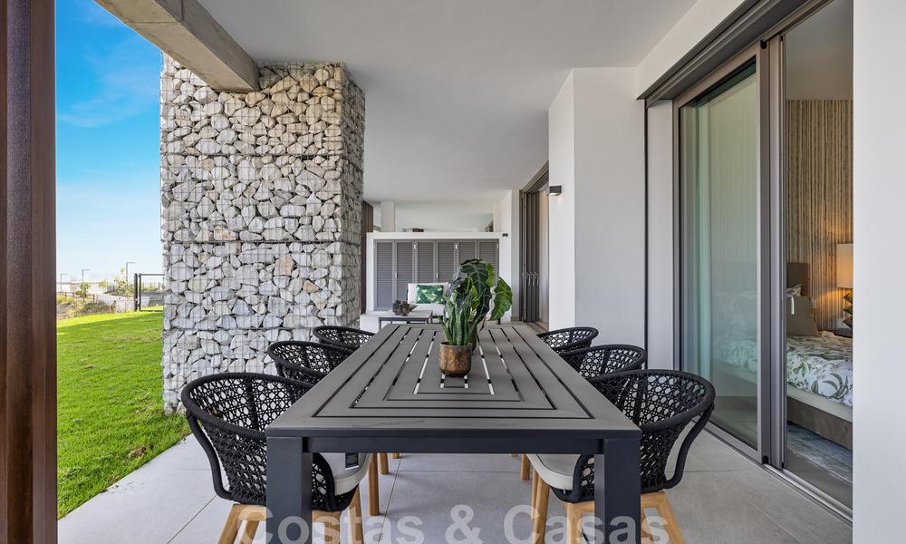 Apartamento nuevo con jardín y concepto innovador en venta en un gran complejo de naturaleza y golf en Marbella - Benahavis 58320
