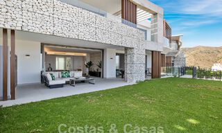 Apartamento nuevo con jardín y concepto innovador en venta en un gran complejo de naturaleza y golf en Marbella - Benahavis 58325 