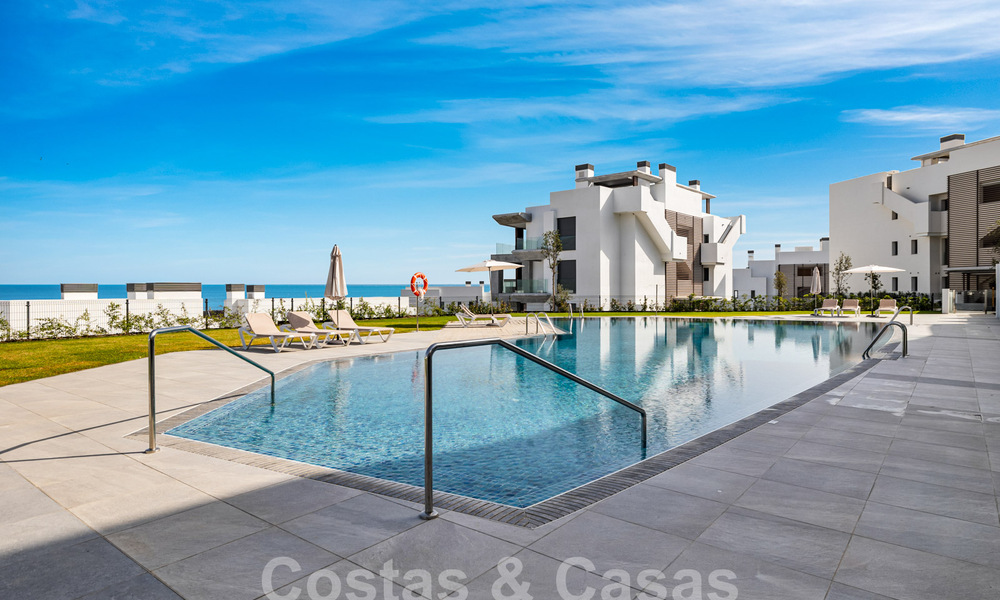 Apartamento nuevo con jardín y concepto innovador en venta en un gran complejo de naturaleza y golf en Marbella - Benahavis 58333