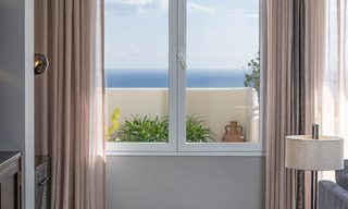 Ático en venta con vistas panorámicas al mar en las colinas de Marbella - Benahavis 58018 