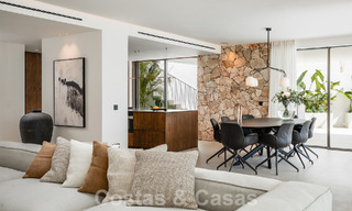 Villa de lujo de diseño en venta en exclusivo complejo cerrado en primera línea de golf con vistas panorámicas en La Quinta, Marbella - Benahavis 59086 