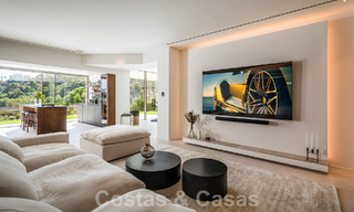 Villa de lujo de diseño en venta en exclusivo complejo cerrado en primera línea de golf con vistas panorámicas en La Quinta, Marbella - Benahavis 59092 