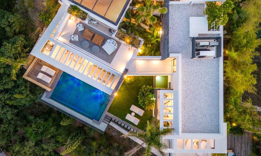 Prestigiosa y moderna villa de lujo en venta con impresionantes vistas al mar en urbanización cerrada en Marbella - Benahavis 58698