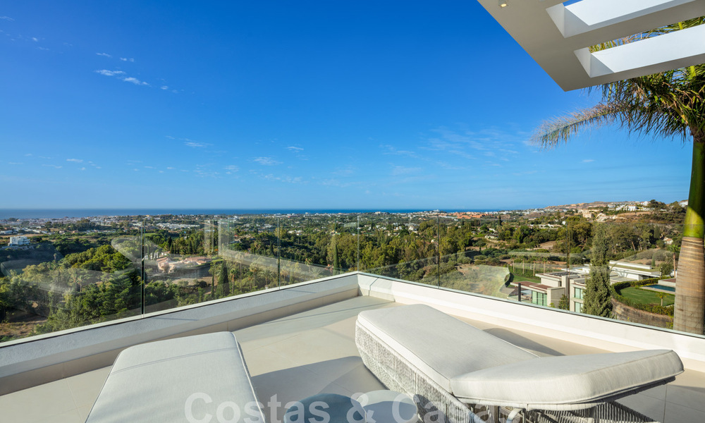 Prestigiosa y moderna villa de lujo en venta con impresionantes vistas al mar en urbanización cerrada en Marbella - Benahavis 58702