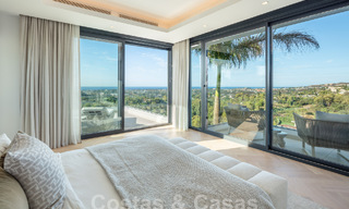 Prestigiosa y moderna villa de lujo en venta con impresionantes vistas al mar en urbanización cerrada en Marbella - Benahavis 58705 