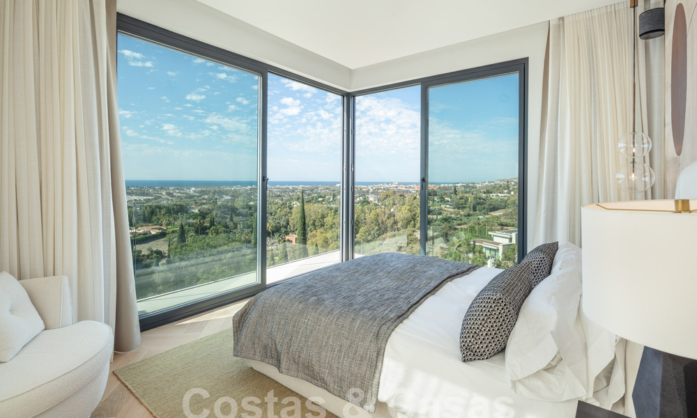 Prestigiosa y moderna villa de lujo en venta con impresionantes vistas al mar en urbanización cerrada en Marbella - Benahavis 58709