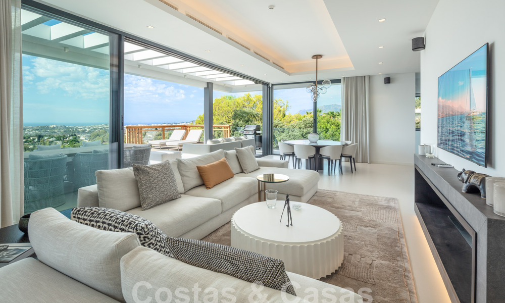 Prestigiosa y moderna villa de lujo en venta con impresionantes vistas al mar en urbanización cerrada en Marbella - Benahavis 58714