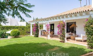 Villa de lujo andaluza con encanto atemporal en venta en primera línea de golf en Benahavis - Marbella 58866 