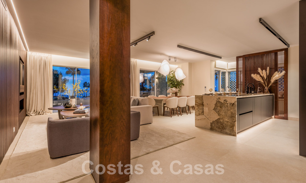 Amplio apartamento de lujo en venta con vistas panorámicas al mar en urbanización cerrada en la Milla de Oro, Marbella 59810