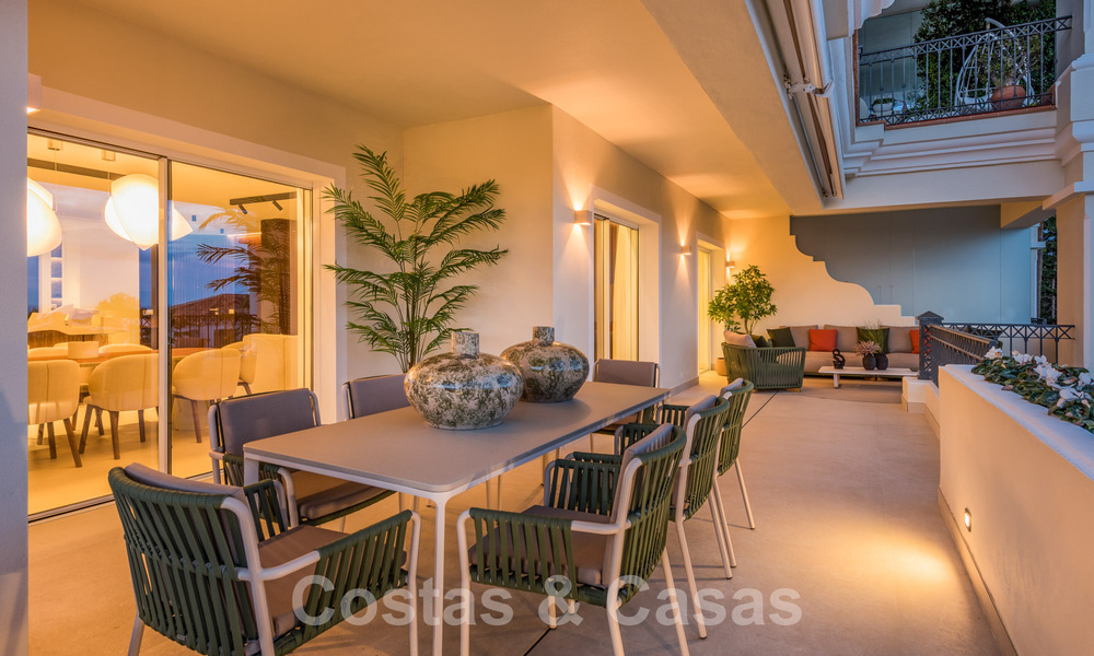 Amplio apartamento de lujo en venta con vistas panorámicas al mar en urbanización cerrada en la Milla de Oro, Marbella 59815