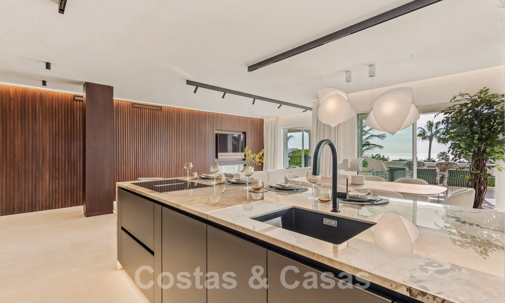 Amplio apartamento de lujo en venta con vistas panorámicas al mar en urbanización cerrada en la Milla de Oro, Marbella 59818