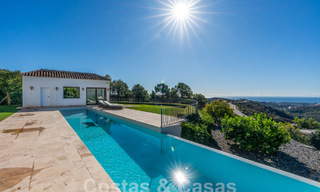 Majestuosa villa de lujo de estilo mediterráneo en venta con impresionantes vistas panorámicas al mar en Marbella - Benahavis 59824 
