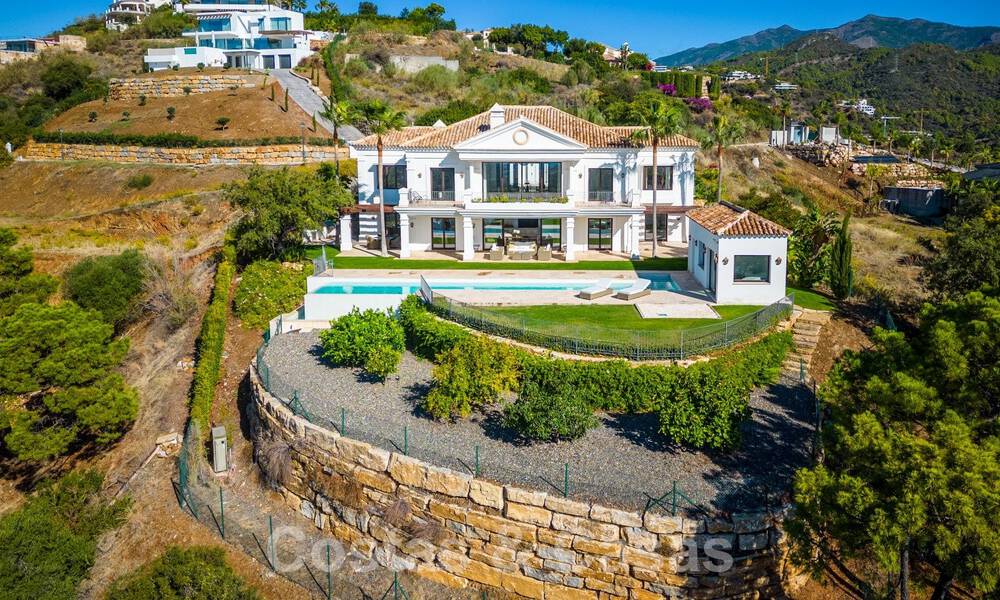 Majestuosa villa de lujo de estilo mediterráneo en venta con impresionantes vistas panorámicas al mar en Marbella - Benahavis 59830