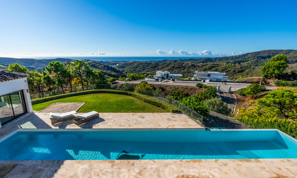 Majestuosa villa de lujo de estilo mediterráneo en venta con impresionantes vistas panorámicas al mar en Marbella - Benahavis 59842