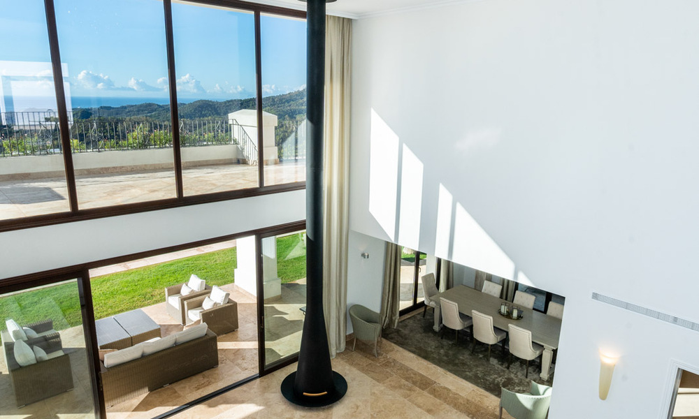 Majestuosa villa de lujo de estilo mediterráneo en venta con impresionantes vistas panorámicas al mar en Marbella - Benahavis 59847