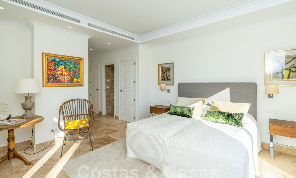 Majestuosa villa de lujo de estilo mediterráneo en venta con impresionantes vistas panorámicas al mar en Marbella - Benahavis 59854