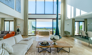 Majestuosa villa de lujo de estilo mediterráneo en venta con impresionantes vistas panorámicas al mar en Marbella - Benahavis 59875 