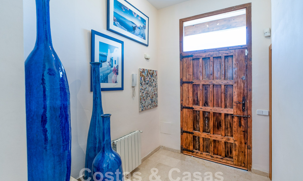 Encantadora casa familiar en venta con vistas al golf y al paisaje de montaña en Benahavis – Marbella 62080