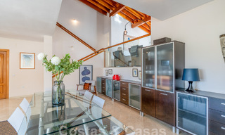 Encantadora casa familiar en venta con vistas al golf y al paisaje de montaña en Benahavis – Marbella 62083 