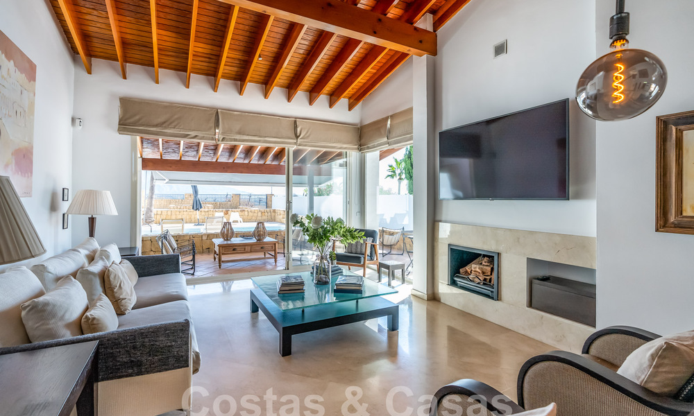Encantadora casa familiar en venta con vistas al golf y al paisaje de montaña en Benahavis – Marbella 62089