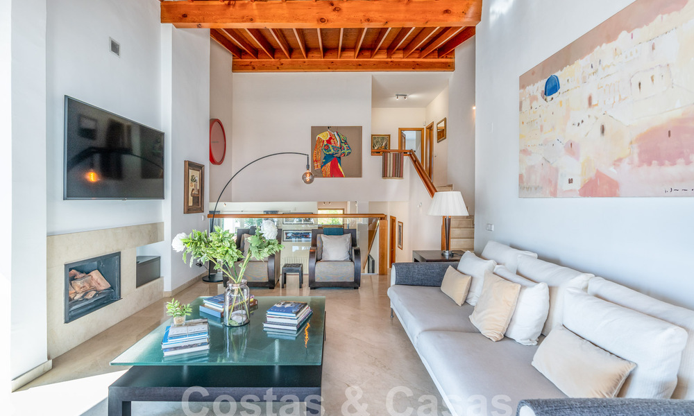 Encantadora casa familiar en venta con vistas al golf y al paisaje de montaña en Benahavis – Marbella 62092
