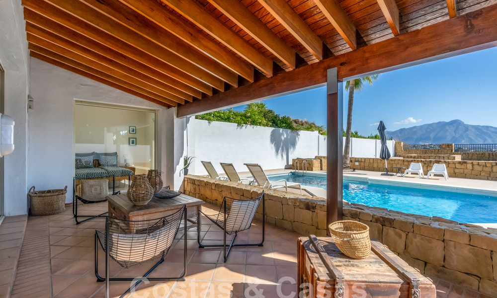 Encantadora casa familiar en venta con vistas al golf y al paisaje de montaña en Benahavis – Marbella 62095