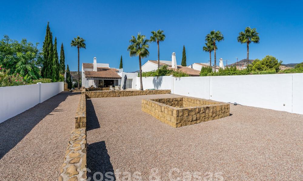 Encantadora casa familiar en venta con vistas al golf y al paisaje de montaña en Benahavis – Marbella 62113