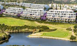 Nueva promoción de apartamentos con vistas al mar en venta, junto a un campo de golf cerca de Sotogrande, Costa del Sol 62028 