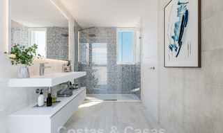 Nueva promoción de apartamentos con vistas al mar en venta, junto a un campo de golf cerca de Sotogrande, Costa del Sol 62040 