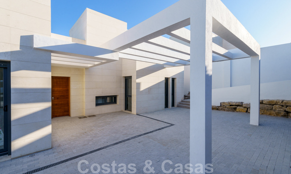 Nueva promoción de modernas villas de lujo en venta, en primera línea de golf con vistas al mar en Mijas, Costa del Sol 62447