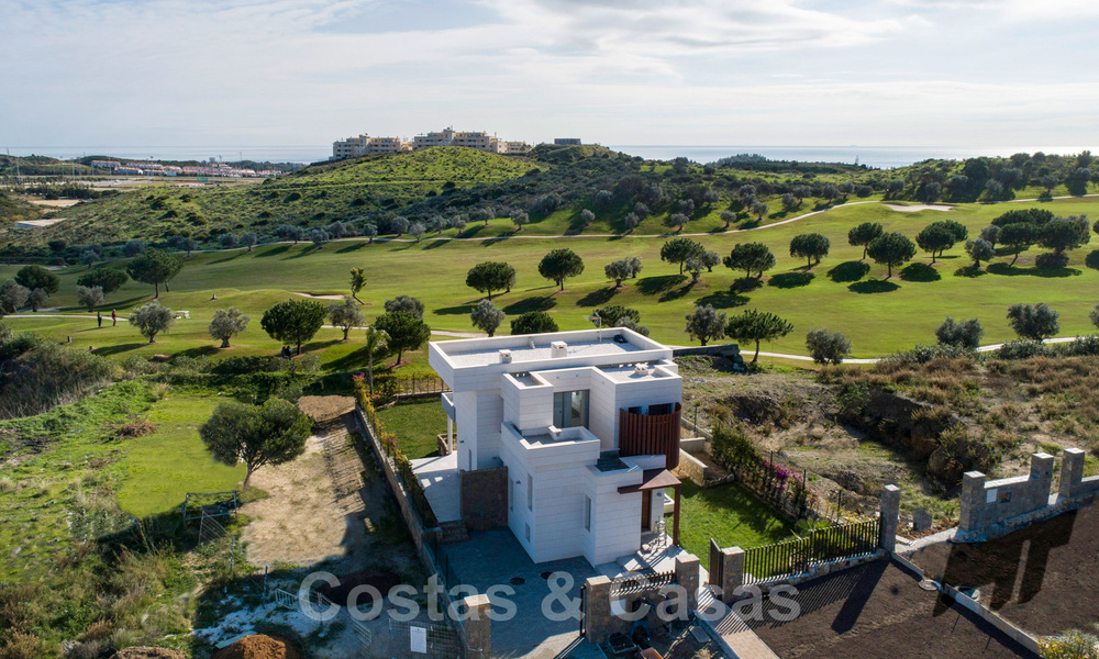 Nueva promoción de modernas villas de lujo en venta, en primera línea de golf con vistas al mar en Mijas, Costa del Sol 62478
