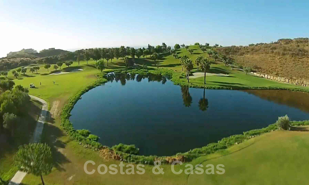 Nueva promoción de modernas villas de lujo en venta, en primera línea de golf con vistas al mar en Mijas, Costa del Sol 62484