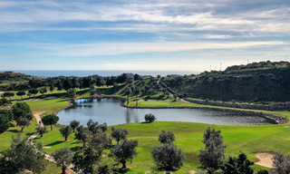 Nueva promoción de modernas villas de lujo en venta, en primera línea de golf con vistas al mar en Mijas, Costa del Sol 62488 