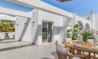 Casa adosada reformada con estilo en venta, junto al campo de golf de La Quinta en Benahavis - Marbella 62810 