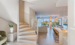 Casa adosada reformada con estilo en venta, junto al campo de golf de La Quinta en Benahavis - Marbella 62832 