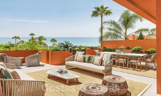 Amplio ático de lujo en venta con 4 dormitorios y vistas al mar en un complejo de playa en Marbella Este 62850 